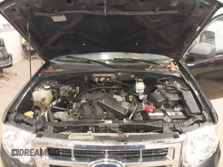 2008 Ford Escape XLT with VIN 1FMCU93108KA04863, listed as a IAAI auction lot 42131438 with 126,439 mi miles. Bid and sale history available at carsss.com. Image 10.
