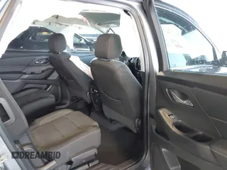 2021 Chevrolet Traverse LT Cloth z VIN 1GNEVGKW6MJ239805, wystawiony jako IAAI lot #42019868 z przebiegiem 31 108 mil mil oraz . Historia ofert i sprzedaży dostępna na DreamBid. Obrazek 8.