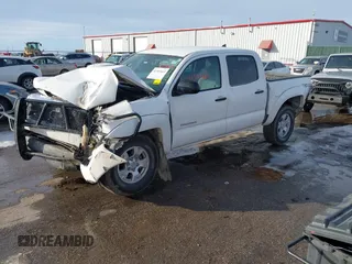 2014 Toyota Tacoma with VIN 3TMLU4ENXEM134872, listed as a IAAI auction lot 41303669 with 167,548 mi miles. Bid and sale history available at carsss.com. Image 18.