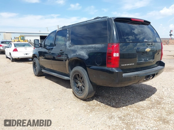 2007 Chevrolet Suburban LT with VIN 3GNGK26K07G156663, listed as a IAAI auction lot 42090632 with 278,818 mi miles and . Bid and sale history available at DreamBid. Image 3.