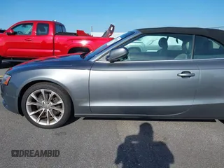 2013 Audi A5 Premium Plus z VIN WAULFAFH5DN009944, wystawiony jako IAAI lot #42508314 z przebiegiem 233 593 mil mil oraz . Historia ofert i sprzedaży dostępna na DreamBid. Obrazek 21.