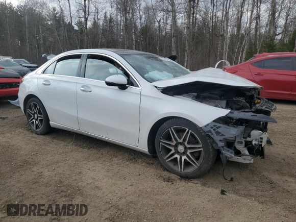 2022 Mercedes-Benz A 220 z VIN W1K3G4FB2NJ354649, wystawiony jako Copart lot #53559735 z przebiegiem Nie podano mil oraz Nie do naprawy • Non repairable. Historia ofert i sprzedaży dostępna na DreamBid. Obrazek 4.