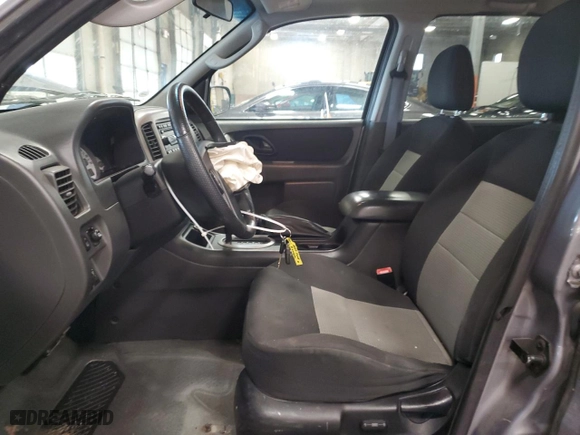 2007 Ford Escape XLT with VIN 1FMYU93107KB80803, listed as a Copart auction lot 45654325 with 135,894 mi miles and Salvage Title. Bid and sale history available at carsss.com. Image 7.