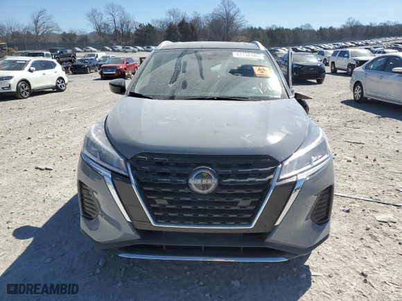 2023 Nissan Kicks SV with VIN 3N1CP5CV7PL499893, listed as a Copart auction lot 47132485 with 35,584 mi miles and Salvage Title. Bid and sale history available at carsss.com. Image 5.