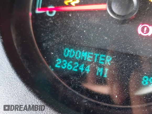 2013 Chevrolet Suburban LT with VIN 1GNSCJE06DR138925, listed as a IAAI auction lot 42008011 with 236,244 mi miles. Bid and sale history available at carsss.com. Image 15.