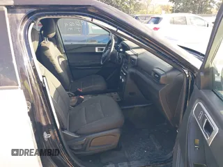 2020 Ford Police Interceptor Utility z VIN 1FM5K8ABXLGC63862, wystawiony jako IAAI lot #41146839 z przebiegiem Nie podano mil oraz . Historia ofert i sprzedaży dostępna na DreamBid. Obrazek 5.