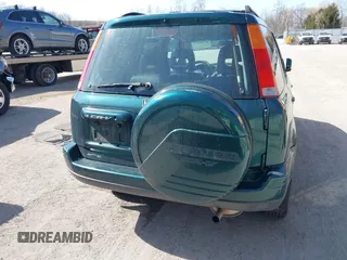 2001 Honda CR-V SE with VIN JHLRD18711S015053, listed as a IAAI auction lot 41769974 with 172,789 mi miles. Bid and sale history available at carsss.com. Image 16.