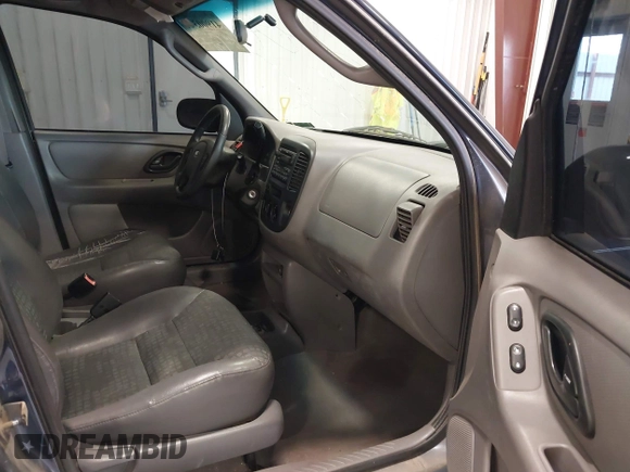2002 Ford Escape XLS Choice with VIN 1FMYU02142KA16248, listed as a IAAI auction lot 41900344 with 203,427 mi miles and . Bid and sale history available at DreamBid. Image 5.