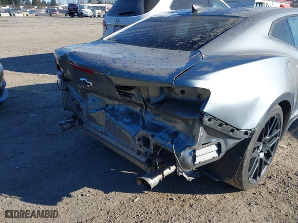 2019 Chevrolet Camaro 1LT with VIN 1G1FB1RS7K0112806, listed as a IAAI auction lot 41568392 with 57,652 mi miles. Bid and sale history available at carsss.com. Image 18.