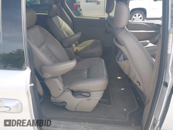 2003 Chrysler Town & Country LXi with VIN 2C4GP54L03R228442, listed as a IAAI auction lot 41886110 with 169,736 mi miles. Bid and sale history available at carsss.com. Image 8.