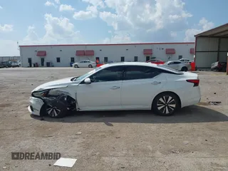 2019 Nissan Altima 2.5 SV with VIN 1N4BL4DV2KN307694, listed as a IAAI auction lot 41867957 with 53,904 mi miles. Bid and sale history available at carsss.com. Image 13.