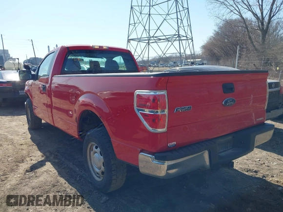 2014 Ford F-150 XL with VIN 1FTPF1CF4EKF18109, listed as a IAAI auction lot 41769763 with 228,098 mi miles and . Bid and sale history available at DreamBid. Image 3.