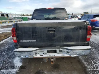 2006 Chevrolet Silverado 1500 LT1 with VIN 2GCEK13N661266262, listed as a Copart auction lot 83371164 with 243,702 mi miles and Salvage Title. Bid and sale history available at DreamBid. Image 6.