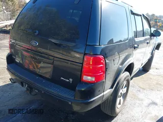 2003 Ford Explorer z VIN 1FMZU85W33ZB13900, wystawiony jako IAAI lot #41479457 z przebiegiem 291 965 mil mil oraz . Historia ofert i sprzedaży dostępna na DreamBid. Obrazek 4.