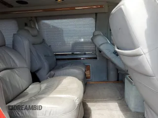 2000 Chevrolet Express Cargo YF7 with VIN 1GBFG15R6Y1185264, listed as a Copart auction lot 61132965 with 147,777 mi miles and Salvage title. Bid and sale history available at DreamBid. Image 11.