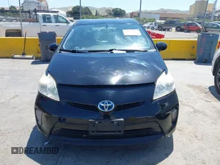 2015 Toyota Prius Four with VIN JTDKN3DU2F0471844, listed as a IAAI auction lot 42192439 with 305,246 mi miles. Bid and sale history available at carsss.com. Image 12.