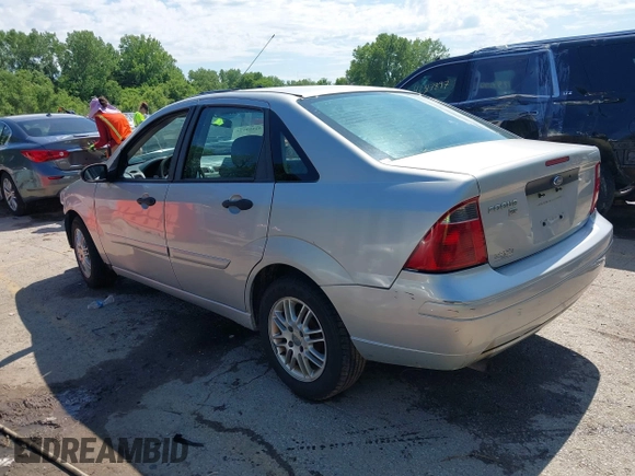 2007 Ford Focus S with VIN 1FAFP34N47W188757, listed as a IAAI auction lot 42319572 with 197,091 mi miles and . Bid and sale history available at DreamBid. Image 3.