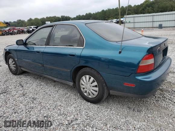 1995 Honda Accord LX with VIN 1HGCD5635SA071449, listed as a Copart auction lot 71596954 with 305,695 mi miles and Salvage Title. Bid and sale history available at carsss.com. Image 2.