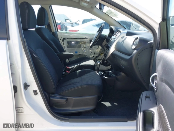 2017 Nissan Versa Sedan SV with VIN 3N1CN7AP9HL869944, listed as a IAAI auction lot 41829971 with 81,825 mi miles. Bid and sale history available at carsss.com. Image 5.