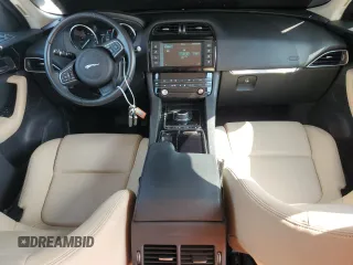 2018 Jaguar F-Pace 25t Premium z VIN SADCJ2FX5JA274806, wystawiony jako Copart lot #55439105 z przebiegiem 69 917 mil mil oraz Czysty tytuł • Clean title. Historia ofert i sprzedaży dostępna na DreamBid. Obrazek 8.