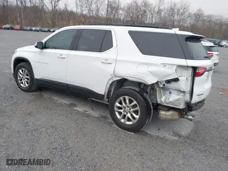 2019 Chevrolet Traverse LT Cloth with VIN 1GNERGKW0KJ221320, listed as a IAAI auction lot 41827836 with 151,893 mi miles. Bid and sale history available at carsss.com. Image 3.