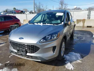 2021 Ford Escape SE с VIN 1FMCU9G61MUB20836, выставлен на аукционе IAAI как лот 41840447 с пробегом 42 158 миль миль и . История ставок и продаж доступна на DreamBid. Изображение 17.
