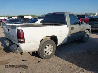 2001 GMC New Sierra 1500 SL with VIN 1GTEC14V81Z333066, listed as a IAAI auction lot 41959464 with 417,637 mi miles. Bid and sale history available at carsss.com. Image 4.