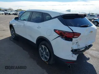 2023 Chevrolet Blazer LT z VIN 3GNKBCR4XPS116844, wystawiony jako IAAI lot #41622843 z przebiegiem 34 094 mil mil oraz . Historia ofert i sprzedaży dostępna na DreamBid. Obrazek 6.