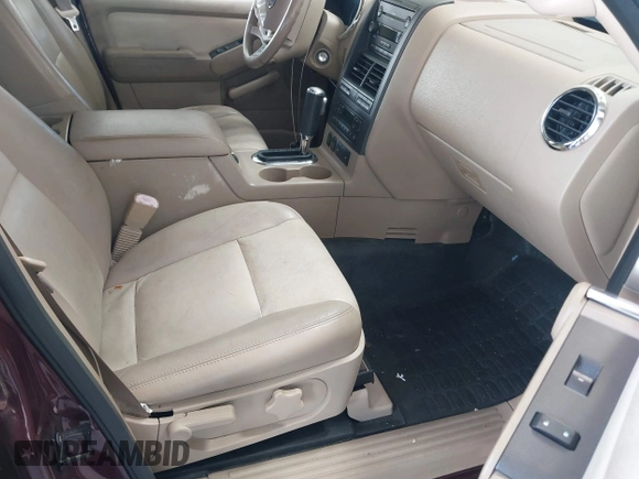 2007 Ford Explorer Sport Trac Limited z VIN 1FMEU33857UB31629, wystawiony jako IAAI lot #42611001 z przebiegiem 128 825 mil mil oraz . Historia ofert i sprzedaży dostępna na DreamBid. Obrazek 5.