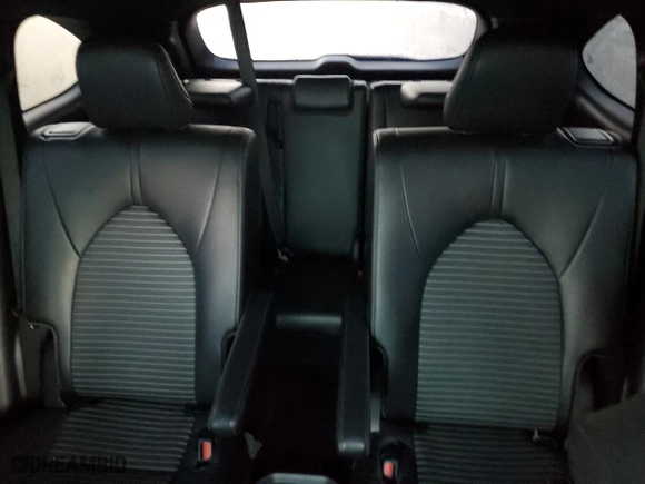 2022 Toyota Highlander XSE with VIN 5TDJZRAHXNS139009, listed as a Copart auction lot 50902275 with 37,409 mi miles and Clean Title. Bid and sale history available at carsss.com. Image 10.
