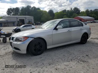 2008 BMW 3 Series 328xi z VIN WBAVC935X8K036008, wystawiony jako Copart lot #57130885 z przebiegiem 216 919 mil mil oraz Czysty tytuł • Clean title. Historia ofert i sprzedaży dostępna na DreamBid. Obrazek 1.