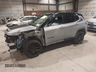 2022 Jeep Compass Latitude с VIN 3C4NJDBB6NT197114, выставлен на аукционе IAAI как лот 41052368 с пробегом 87 354 миль миль и . История ставок и продаж доступна на DreamBid. Изображение 2.