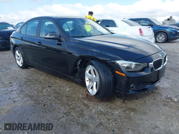2013 BMW 3 Series 320i xDrive with VIN WBA3C3C52DF979114, listed as a IAAI auction lot 42439598 with 111,458 mi miles and . Bid and sale history available at DreamBid. Image 1.