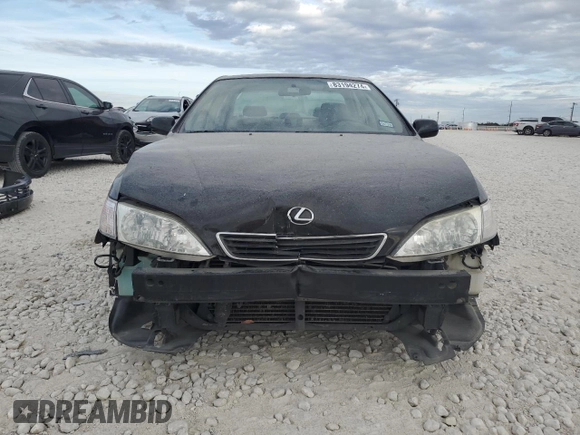1998 Lexus ES 300 Luxury Sport Sdn with VIN JT8BF28G1W5045513, listed as a Copart auction lot 83194274 with 153,763 mi miles and Salvage Title. Bid and sale history available at carsss.com. Image 5.
