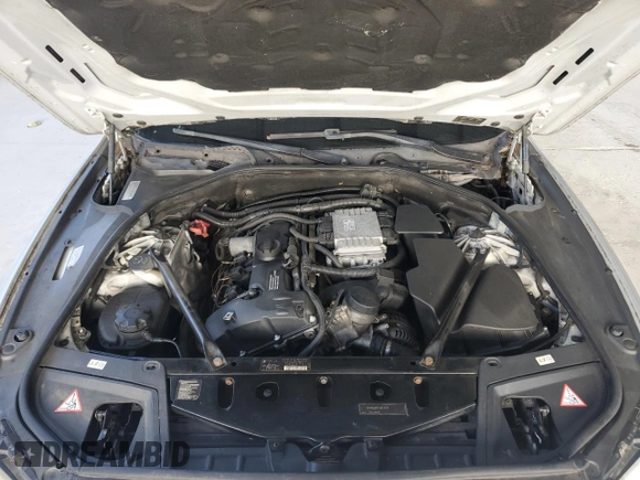 2011 BMW 5 Series 528i with VIN WBAFR1C50BC743740, listed as a Copart auction lot 50925205 with Not Provided miles and Clean Title. Bid and sale history available at carsss.com. Image 11.