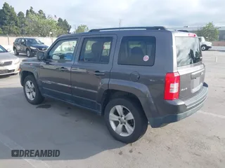 2016 Jeep Patriot Sport z VIN 1C4NJRBB5GD546480, wystawiony jako IAAI lot #42020464 z przebiegiem 206 638 mil mil oraz . Historia ofert i sprzedaży dostępna na DreamBid. Obrazek 3.