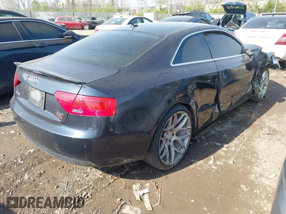 2013 Audi A5 Prestige z VIN WAUVFAFR7DA046521, wystawiony jako IAAI lot #42070806 z przebiegiem 247 945 mil mil oraz . Historia ofert i sprzedaży dostępna na DreamBid. Obrazek 4.