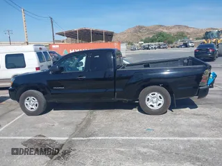 2008 Toyota Tacoma z VIN 5TETX22N28Z473083, wystawiony jako IAAI lot #42280489 z przebiegiem 160 261 mil mil oraz . Historia ofert i sprzedaży dostępna na DreamBid. Obrazek 14.