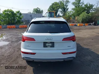 2021 Audi Q5 Premium Plus z VIN WA1BAAFYXM2050028, wystawiony jako IAAI lot #42479898 z przebiegiem 39 015 mil mil oraz . Historia ofert i sprzedaży dostępna na DreamBid. Obrazek 16.