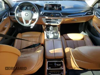 2017 BMW 7 Series 740i xDrive with VIN WBA7E4C5XHGU99338, listed as a Copart auction lot 39952414 with 51,938 mi miles. Bid and sale history available at carsss.com. Image 8.