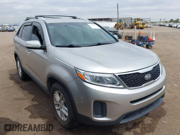 2014 Kia Sorento LX with VIN 5XYKTDA78EG462214, listed as a IAAI auction lot 41922799 with 147,872 mi miles. Bid and sale history available at carsss.com. Image 1.