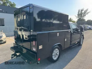 2020 Ford F-350 XL with VIN 1FDRF3A67LED30523, listed as a Copart auction lot 50744025 with 23,926 mi miles and Non repairable. Bid and sale history available at DreamBid. Image 3.