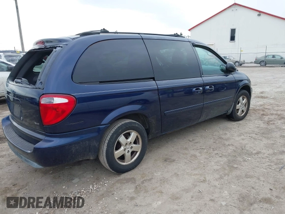 2005 Dodge Caravan SXT with VIN 2D4GP44L75R114843, listed as a IAAI auction lot 41644975 with 128,767 mi miles and . Bid and sale history available at DreamBid. Image 4.