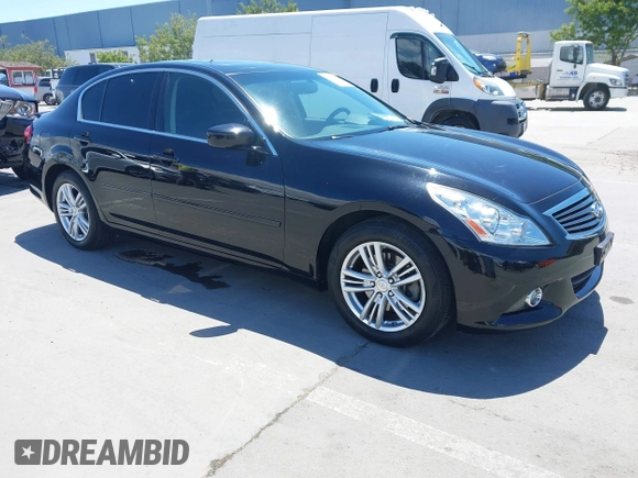 2013 Infiniti G37 x z VIN JN1CV6AR9DM767166, wystawiony jako IAAI lot #42259184 z przebiegiem 81 107 mil mil oraz . Historia ofert i sprzedaży dostępna na DreamBid. Obrazek 1.