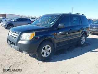 2008 Honda Pilot VP with VIN 5FNYF18238B049364, listed as a IAAI auction lot 41416071 with 170,384 mi miles. Bid and sale history available at carsss.com. Image 17.