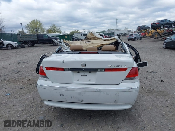 2004 BMW 7 Series 745Li with VIN WBAGN63554DS54633, listed as a IAAI auction lot 42050972 with Not Provided miles and . Bid and sale history available at carsss.com. Image 17.