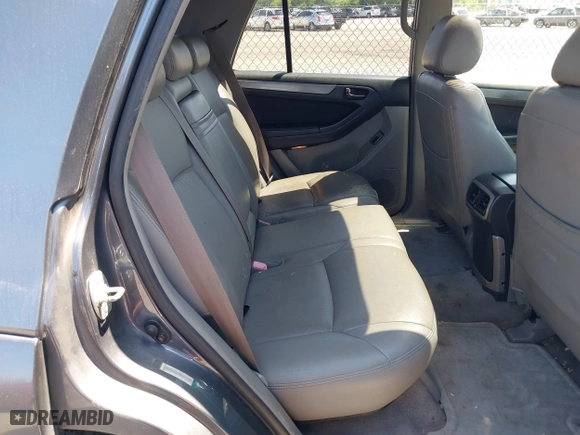 2004 Toyota 4Runner SR5 with VIN JTEZU14R840032318, listed as a IAAI auction lot 42006397 with 172,914 mi miles. Bid and sale history available at carsss.com. Image 8.