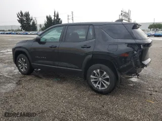 2025 Chevrolet Equinox FWD LT with VIN 3GNAXHEG0SL188679, listed as a Copart auction lot 49998175 with 2,789 mi miles and Clean Title. Bid and sale history available at carsss.com. Image 2.