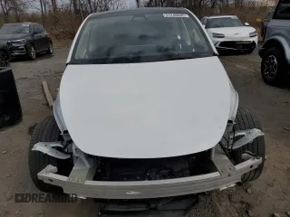 2022 Tesla Model Y Long Range z VIN 7SAYGDEE7NF437385, wystawiony jako Copart lot #51240645 z przebiegiem 45 372 mil mil oraz Szkody całkowita. Historia ofert i sprzedaży dostępna na DreamBid. Obrazek 5.