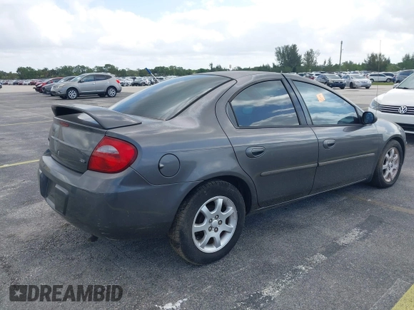 2003 Dodge Neon SXT z VIN 1B3ES56C43D247003, wystawiony jako IAAI lot #42111917 z przebiegiem 115 107 mil mil oraz . Historia ofert i sprzedaży dostępna na DreamBid. Obrazek 4.